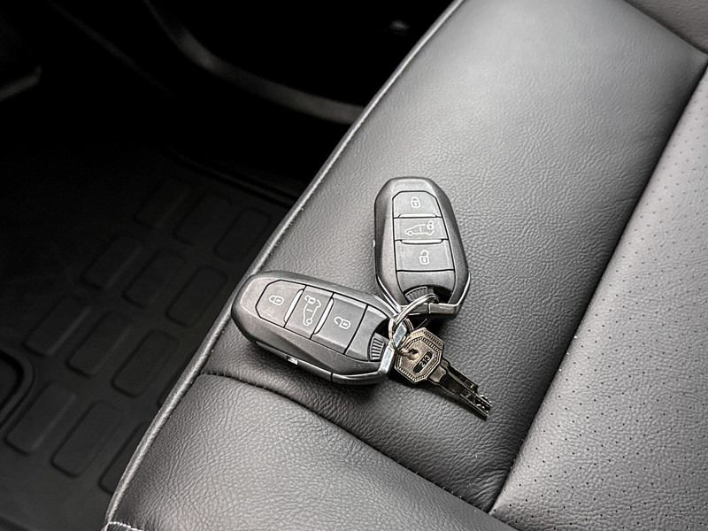Autoutilitară compactă, Autoutilitară cabină dublă Peugeot Expert 2.0 BlueHDi 180 S&S L3 DC Vol opties Dubbele cabine Stoelmassage Leder Climate control Navigatie: Foto 20