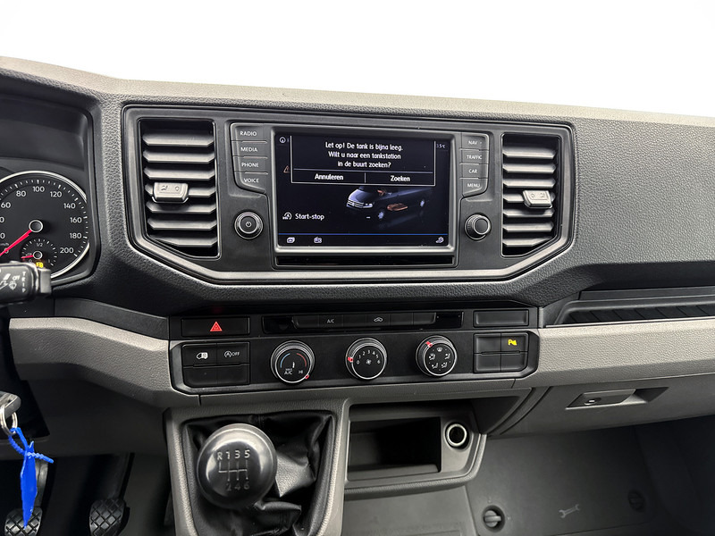 Volkswagen Crafter 35 2.0 TDI L3H3 Navigatie Inrichting Achteruitrijcamera met sensoren Cruise control - Dubă: Foto 5 Volkswagen Crafter 35 2.0 TDI L3H3 Navigatie Inrichting Achteruitrijcamera met sensoren Cruise control - Dubă: Foto 5