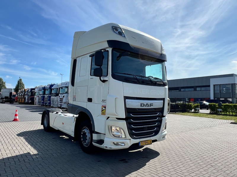 DAF XF 460 4x2 Trekker SSC / 2x Tank / full spoiler - Cap tractor: Foto 3 DAF XF 460 4x2 Trekker SSC / 2x Tank / full spoiler - Cap tractor: Foto 3