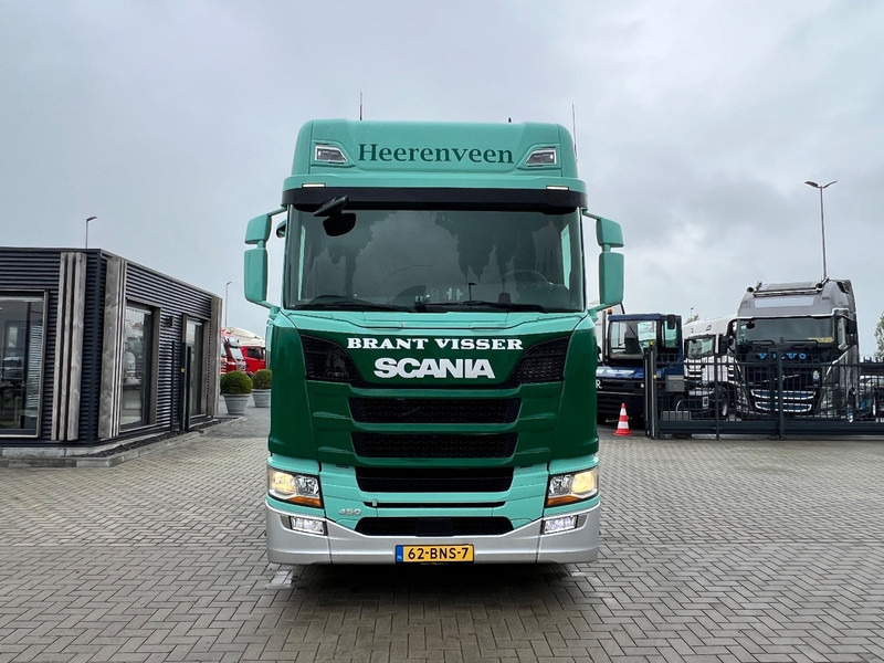 Scania R450 NGS 4x2 Trekker 2x Tank / Full Spoiler / Smarttachograaf - Cap tractor: Foto 2 Scania R450 NGS 4x2 Trekker 2x Tank / Full Spoiler / Smarttachograaf - Cap tractor: Foto 2