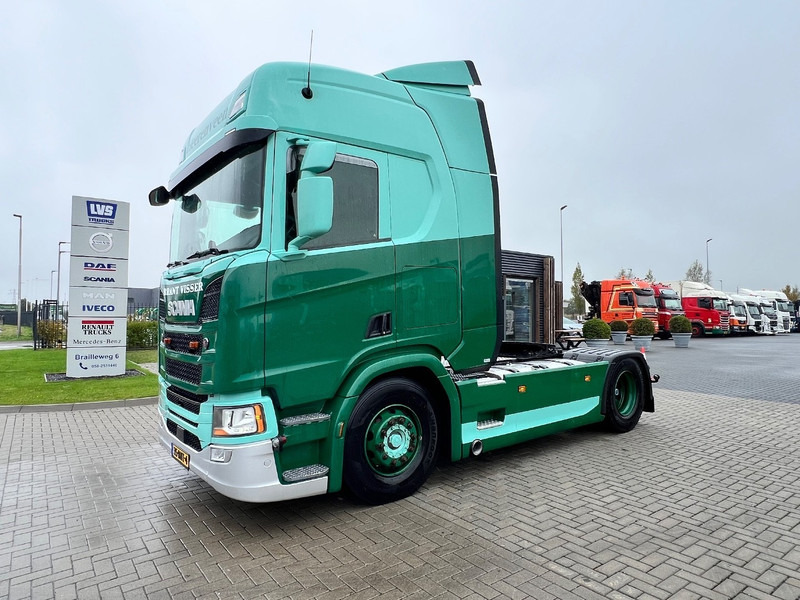 Scania R450 NGS 4x2 Trekker 2x Tank / Full Spoiler / Smarttachograaf - Cap tractor: Foto 1 Scania R450 NGS 4x2 Trekker 2x Tank / Full Spoiler / Smarttachograaf - Cap tractor: Foto 1