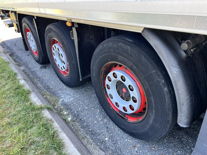 Kögel 3 - assige koeloplegger Carrier vector 1550 - Semiremorcă frigider: Foto 5 Kögel 3 - assige koeloplegger Carrier vector 1550 - Semiremorcă frigider: Foto 5