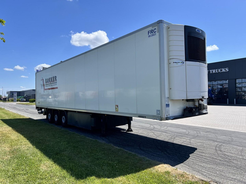 Kögel 3 - assige koeloplegger Carrier vector 1550 - Semiremorcă frigider: Foto 3 Kögel 3 - assige koeloplegger Carrier vector 1550 - Semiremorcă frigider: Foto 3