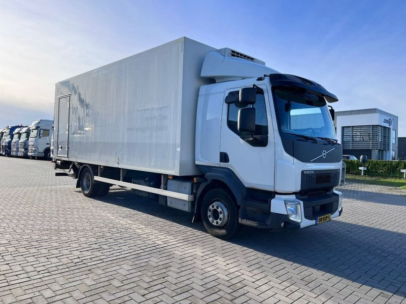 Volvo FL 250 4x2 Koelwagen Thermo king V600 / Tailgate Dhollandia 2000kg - Camion frigider: Foto 3 Volvo FL 250 4x2 Koelwagen Thermo king V600 / Tailgate Dhollandia 2000kg - Camion frigider: Foto 3