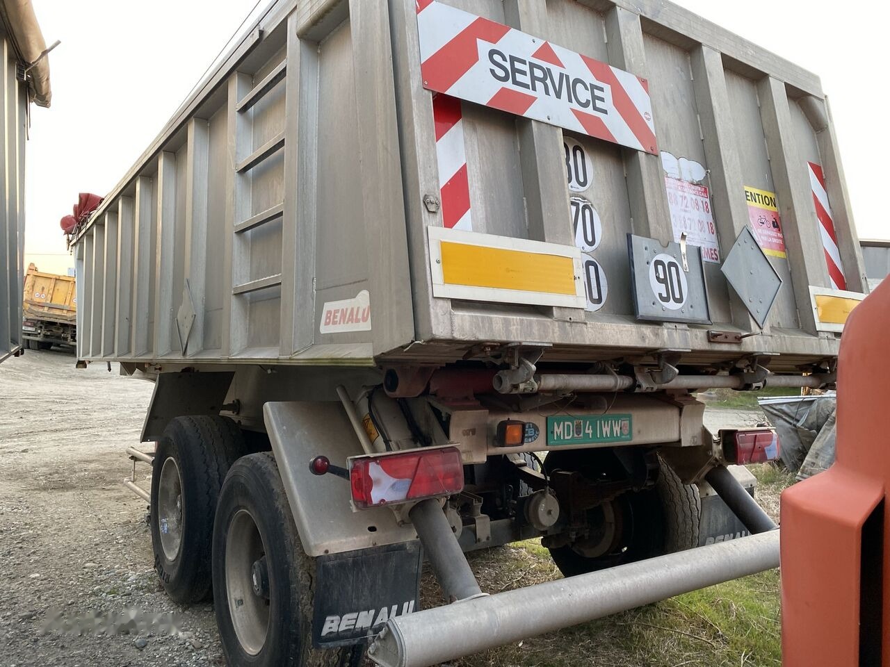 Benalu Bena Basculabila Agregate Aluminiu 2 PIECES AVALABILE - Semiremorcă basculantă: Foto 1 Benalu Bena Basculabila Agregate Aluminiu 2 PIECES AVALABILE - Semiremorcă basculantă: Foto 1