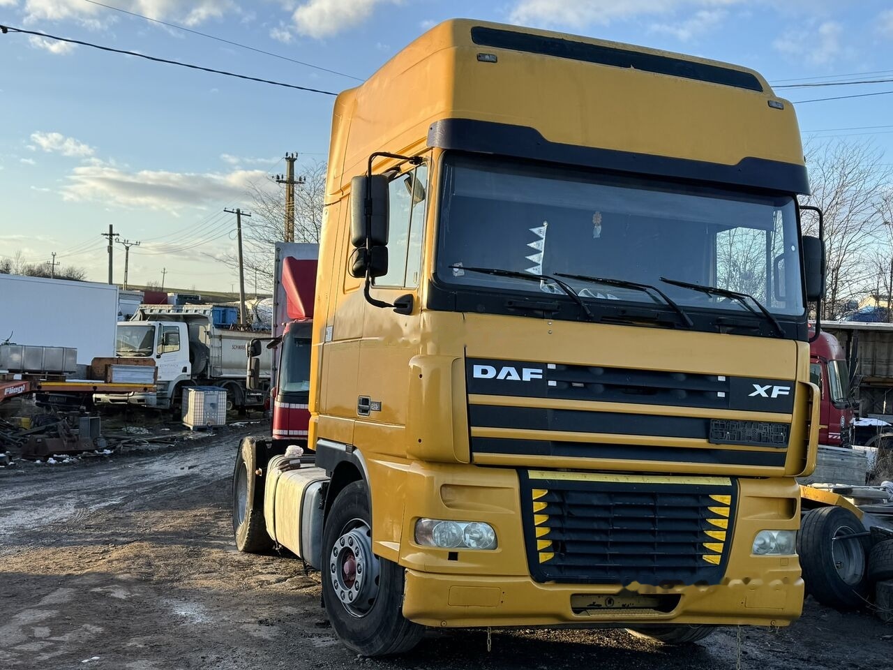 DAF XF95 430 ATI RETARDER EXPORT - Cap tractor: Foto 2 DAF XF95 430 ATI RETARDER EXPORT - Cap tractor: Foto 2
