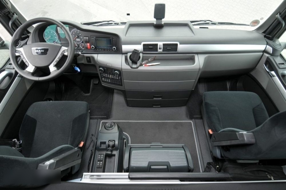 Elemente cabina interior MAN TGX truck - Caroserie și exterior pentru Camion: Foto 1 Elemente cabina interior MAN TGX truck - Caroserie și exterior pentru Camion: Foto 1