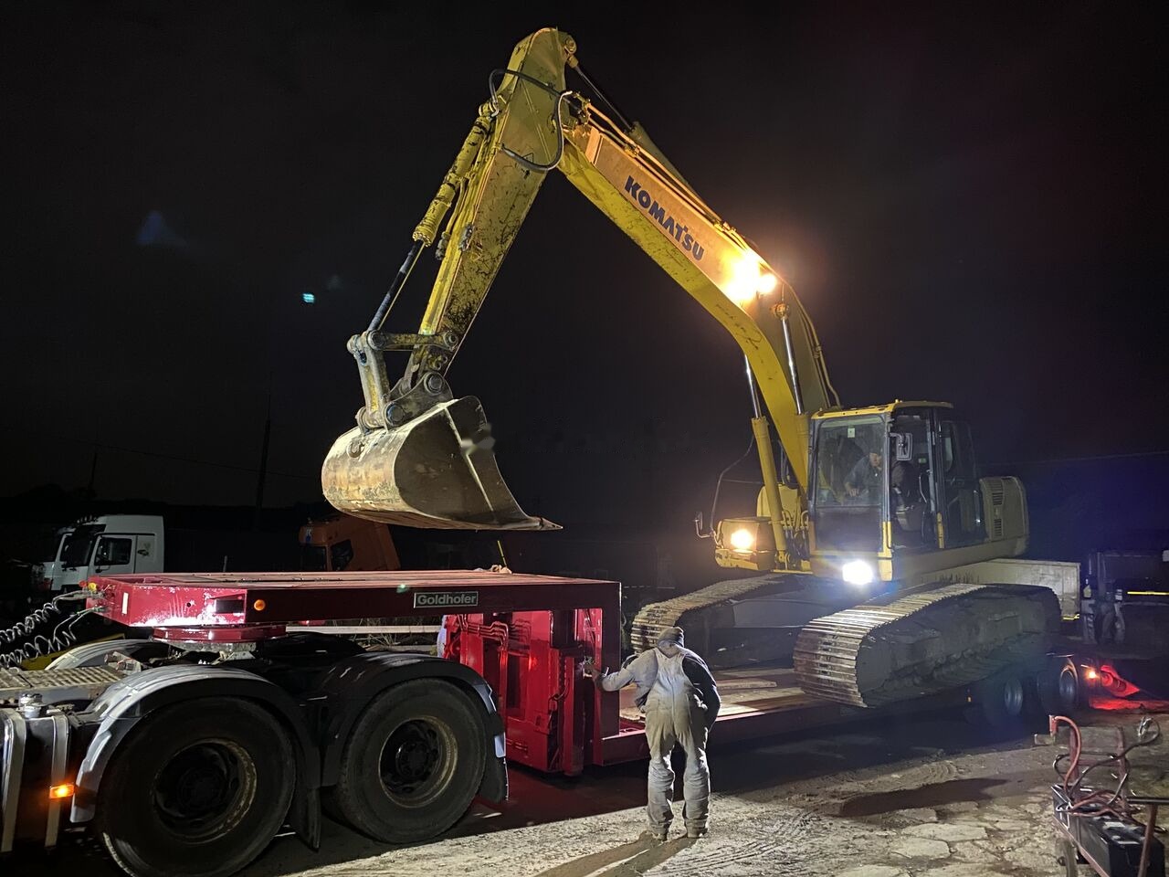 Din dezmembrari pentru KOMATSU PC210 -6 -8 -10 , second hand Komatsu - Piesă de schimb pentru Excavator: Foto 3 Din dezmembrari pentru KOMATSU PC210 -6 -8 -10 , second hand Komatsu - Piesă de schimb pentru Excavator: Foto 3