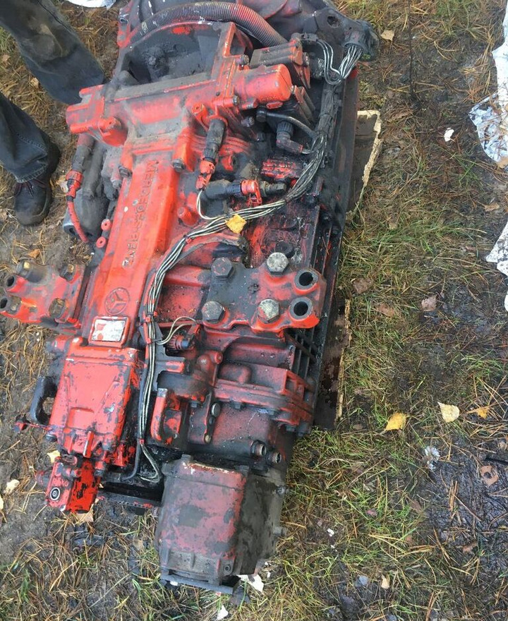 Daimler-Benz G240-16 Mercedes-Benz Actrosa V8 truck - Cutie de viteze pentru Camion: Foto 3 Daimler-Benz G240-16 Mercedes-Benz Actrosa V8 truck - Cutie de viteze pentru Camion: Foto 3