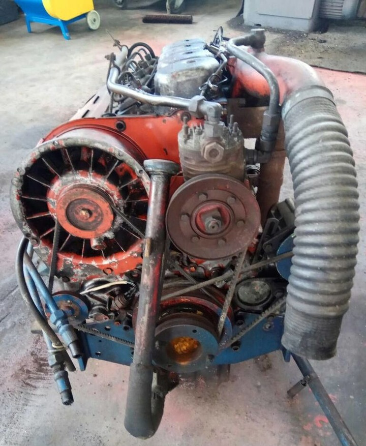 Deutz F4L913 Deutz - Motor pentru Camion: Foto 1 Deutz F4L913 Deutz - Motor pentru Camion: Foto 1