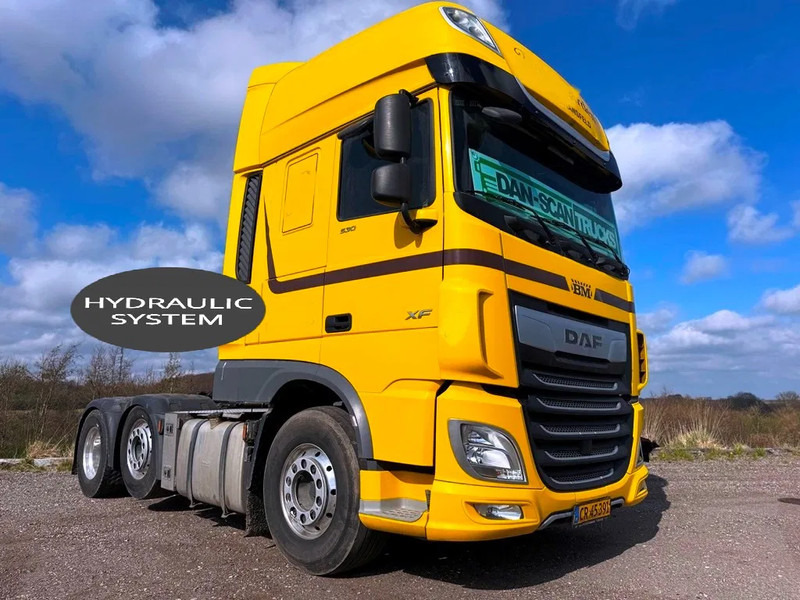DAF XF 530 Twensteer 6x2/4. Hydr. system. - Cap tractor: Foto 1 DAF XF 530 Twensteer 6x2/4. Hydr. system. - Cap tractor: Foto 1