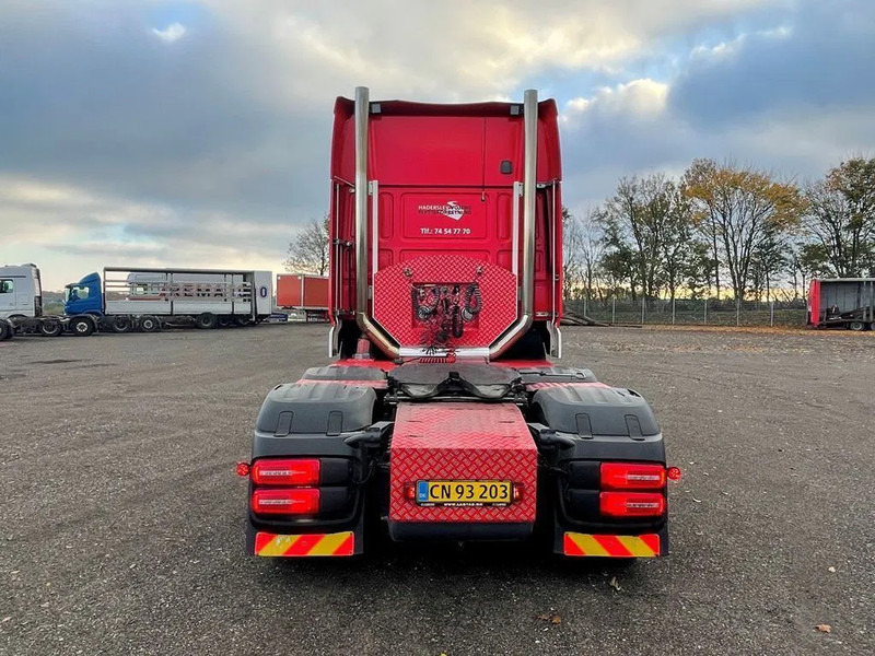 DAF XF 530 Twensteer Special interior. Full Air suspension Hydr. system - Cap tractor: Foto 4 DAF XF 530 Twensteer Special interior. Full Air suspension Hydr. system - Cap tractor: Foto 4