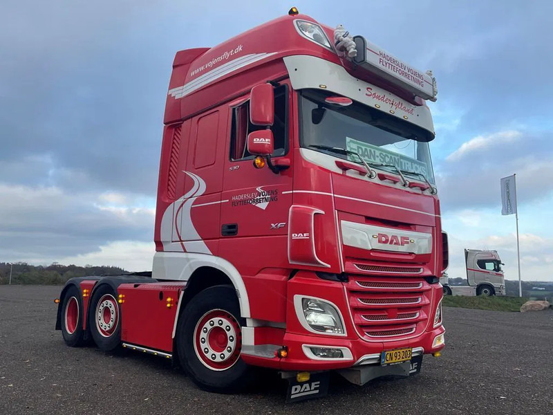 DAF XF 530 Twensteer Special interior. Full Air suspension Hydr. system - Cap tractor: Foto 2 DAF XF 530 Twensteer Special interior. Full Air suspension Hydr. system - Cap tractor: Foto 2