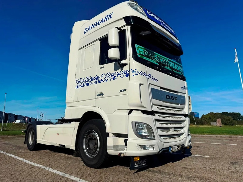 DAF XF 530 god tractor unit - Cap tractor: Foto 1 DAF XF 530 god tractor unit - Cap tractor: Foto 1