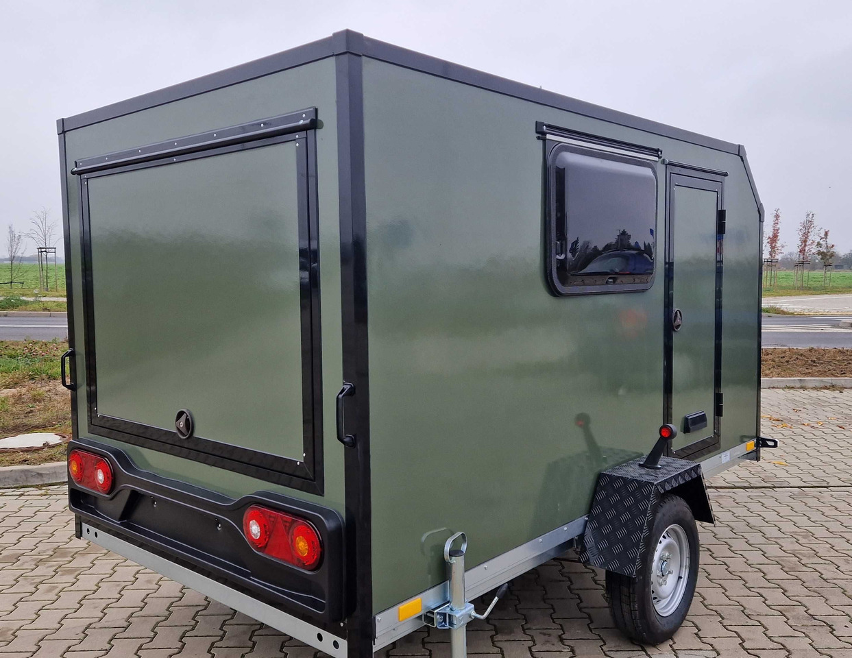 MiniCAMP do lasu na ryby minikempingowa przyczepa wyprawowa - Rulotă: Foto 3 MiniCAMP do lasu na ryby minikempingowa przyczepa wyprawowa - Rulotă: Foto 3
