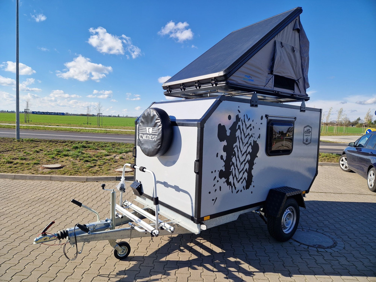 NOWA Przyczepa Wyprawowa Turystyczna Off-ROAD Everest MT-CAMP 2025 - Rulotă: Foto 1 NOWA Przyczepa Wyprawowa Turystyczna Off-ROAD Everest MT-CAMP 2025 - Rulotă: Foto 1