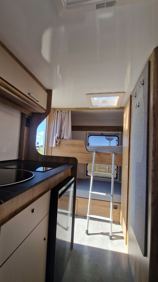 Nowa Przyczepa Kempingowa N-CROSS 2025 bogate wypos. Mega Oferta wyprz - Rulotă: Foto 3 Nowa Przyczepa Kempingowa N-CROSS 2025 bogate wypos. Mega Oferta wyprz - Rulotă: Foto 3