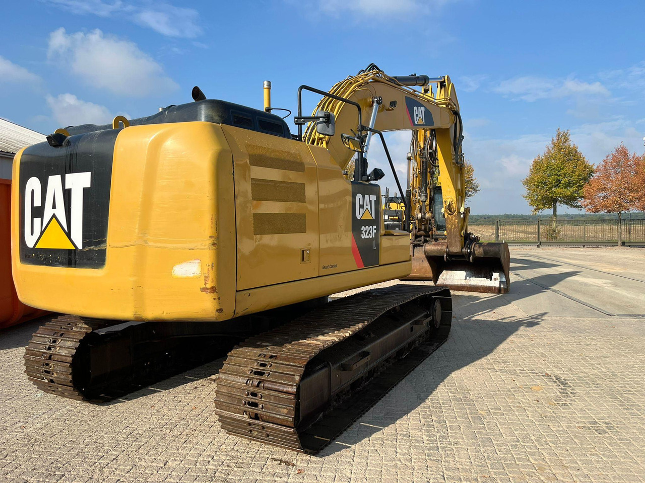 Caterpillar 323FL - Excavator pe şenile: Foto 1 Caterpillar 323FL - Excavator pe şenile: Foto 1