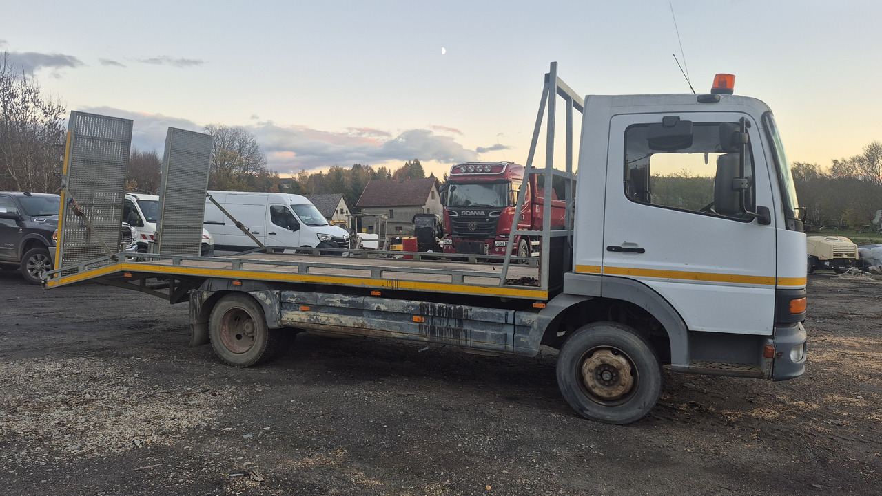 MERCEDES-BENZ ATEGO 970.21 - Camion transport auto: Foto 4 MERCEDES-BENZ ATEGO 970.21 - Camion transport auto: Foto 4