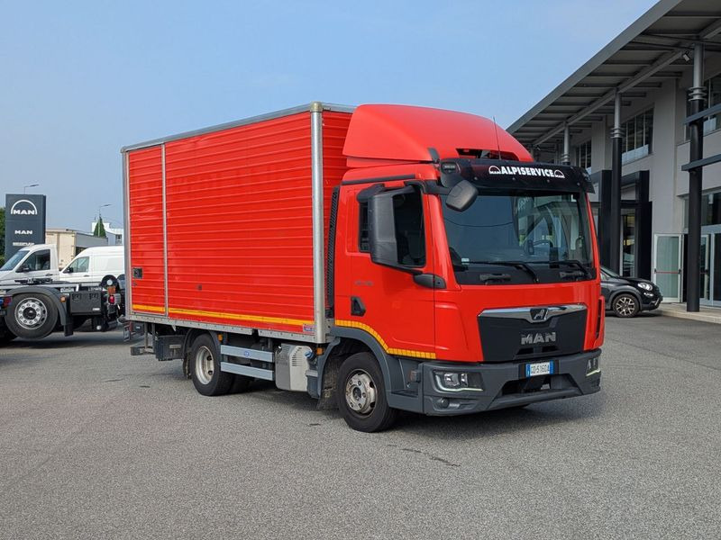 MAN TGL Cubo con pedana 7,5 tonn EURO6 MAN TGL 7,5 tonn EURO6 - Camion furgon: Foto 1 MAN TGL Cubo con pedana 7,5 tonn EURO6 MAN TGL 7,5 tonn EURO6 - Camion furgon: Foto 1