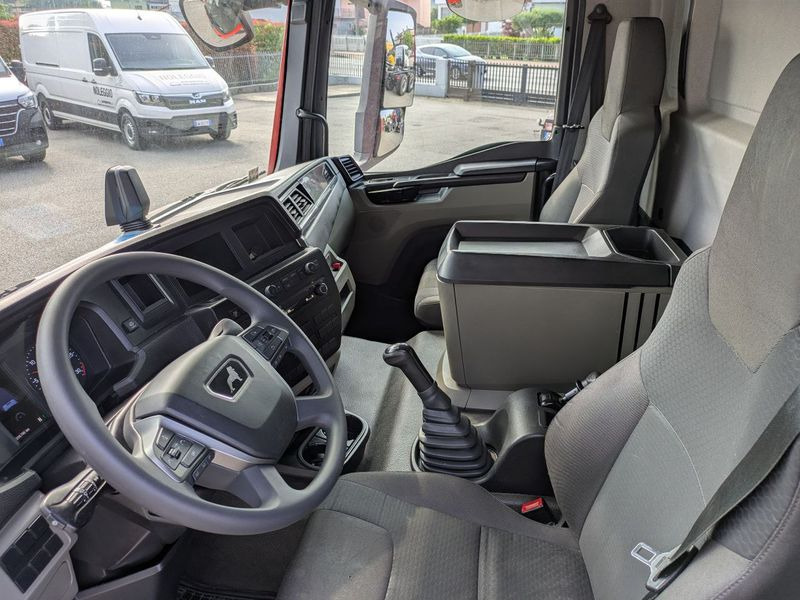 MAN TGL Cubo con pedana 7,5 tonn EURO6 MAN TGL 7,5 tonn EURO6 - Camion furgon: Foto 4 MAN TGL Cubo con pedana 7,5 tonn EURO6 MAN TGL 7,5 tonn EURO6 - Camion furgon: Foto 4