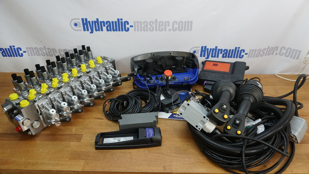 Set SPV with Scanreco RC400 8 Functions Hiab, Palfinger, Fassi - Remorcă forestieră: Foto 1 Set SPV with Scanreco RC400 8 Functions Hiab, Palfinger, Fassi - Remorcă forestieră: Foto 1