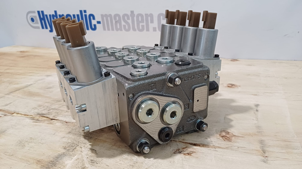 Taietor de cioturi nou Set Scanreco G4 with Walvoil DPX050 Rayco, Bobcat, Carlton: Foto 6 Taietor de cioturi nou Set Scanreco G4 with Walvoil DPX050 Rayco, Bobcat, Carlton: Foto 6