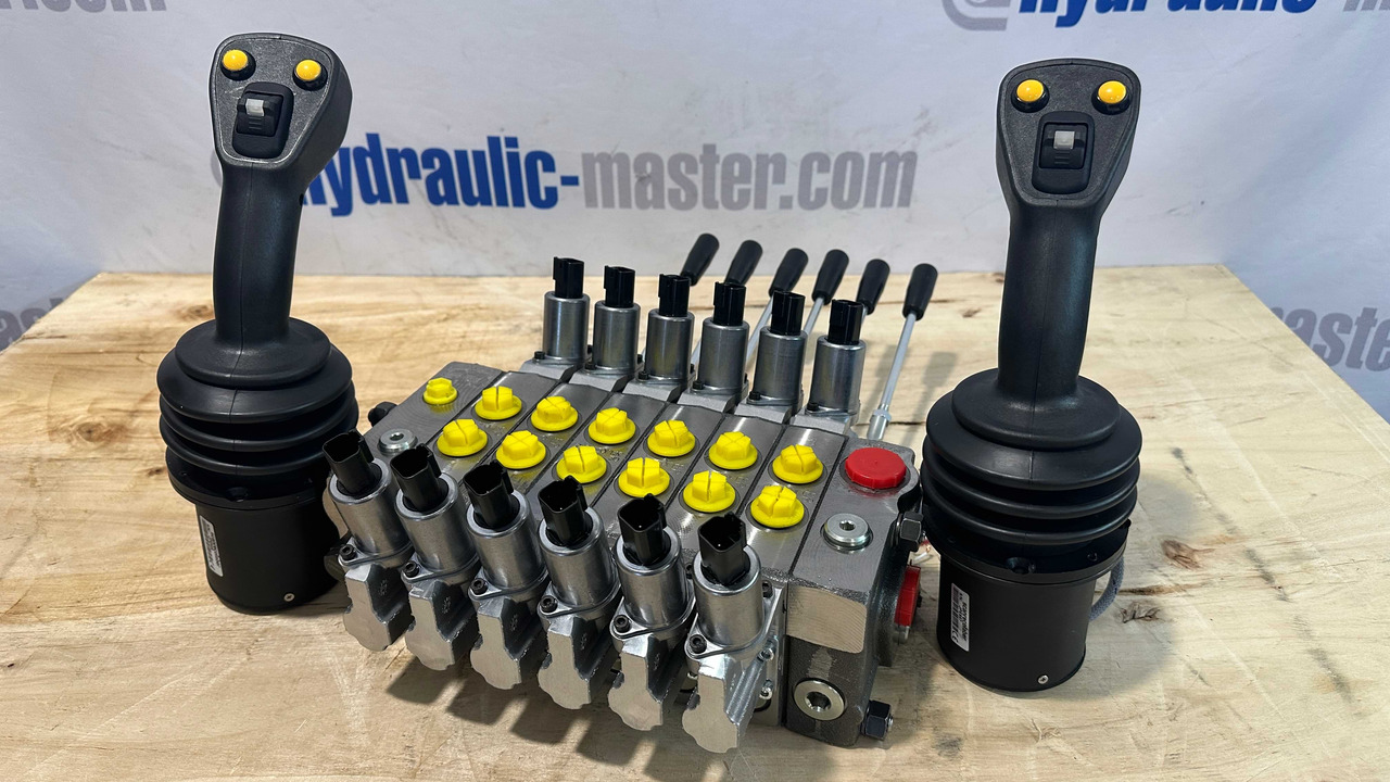 Set Scanreco RC400 with Walvoil DPX100 Liebherr, PM Group, Effer, Hiab - Remorcă forestieră: Foto 1 Set Scanreco RC400 with Walvoil DPX100 Liebherr, PM Group, Effer, Hiab - Remorcă forestieră: Foto 1