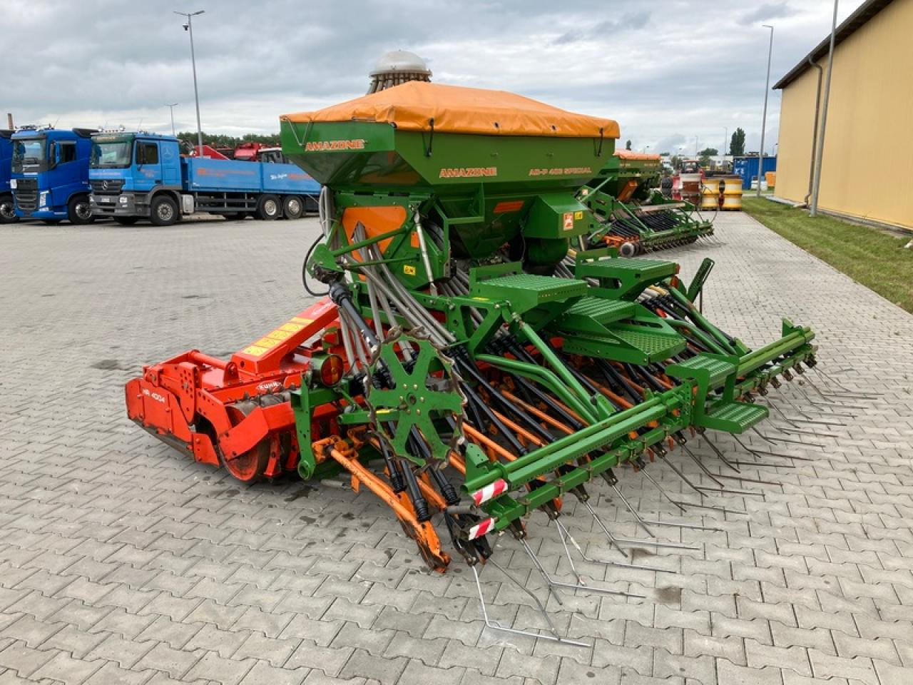 Amazone AD P403 + HR 4004 - Semănătoare combinată: Foto 2 Amazone AD P403 + HR 4004 - Semănătoare combinată: Foto 2