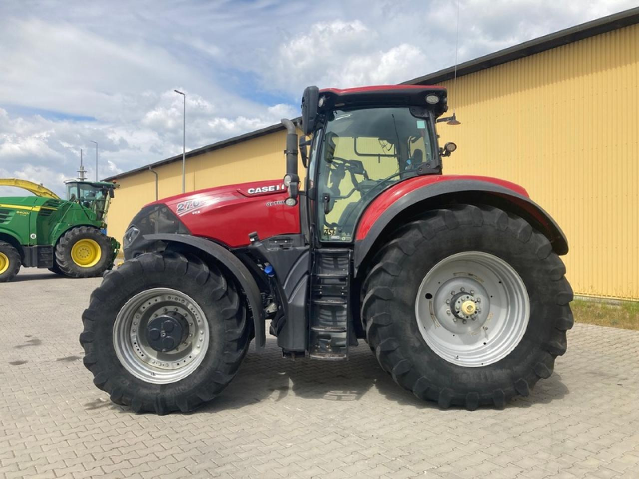 Case-IH OPTUM 270 CVX RTK - Tractor agricol: Foto 2 Case-IH OPTUM 270 CVX RTK - Tractor agricol: Foto 2