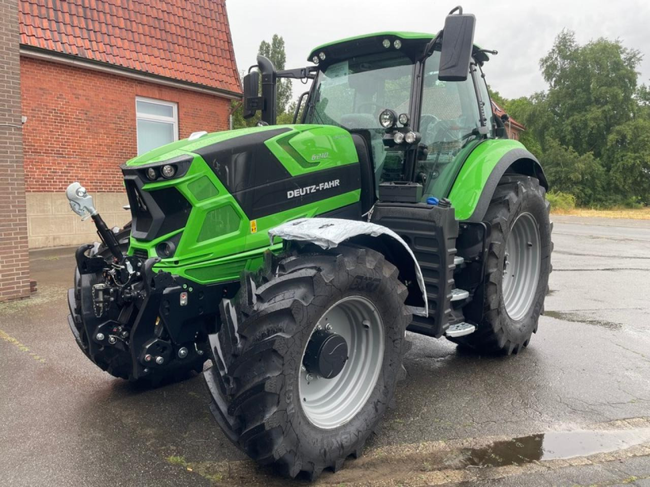 Deutz-Fahr 6210 PSHIFT AKTION - Tractor agricol: Foto 1 Deutz-Fahr 6210 PSHIFT AKTION - Tractor agricol: Foto 1