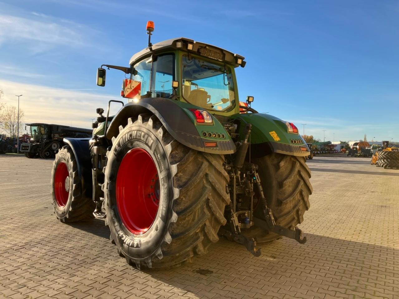 Fendt VARIO 1050 - Tractor agricol: Foto 3 Fendt VARIO 1050 - Tractor agricol: Foto 3