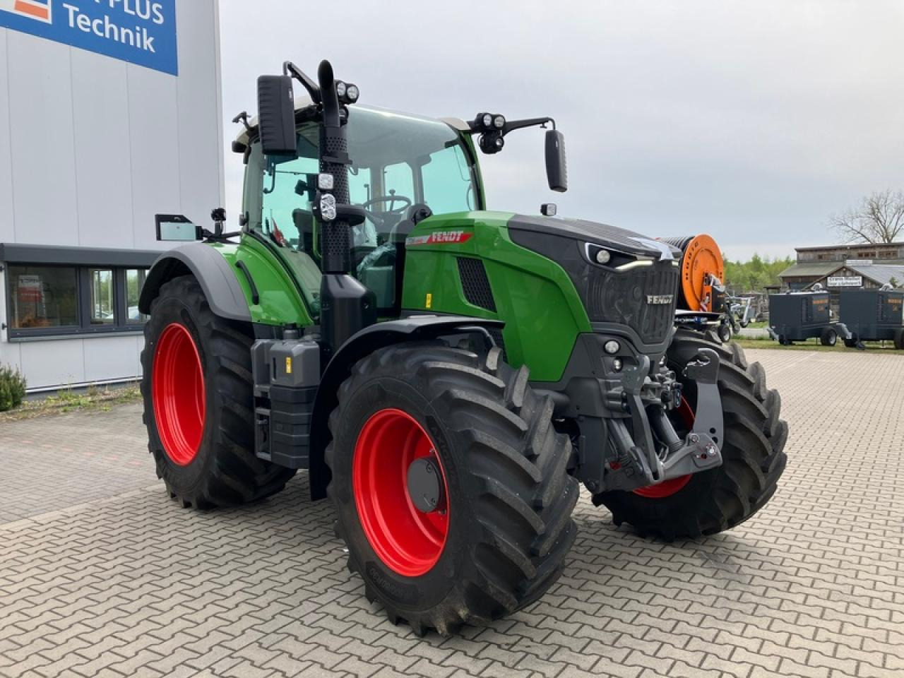 Fendt VARIO726 GEN 7 PROFI PLUS SET 2 - Tractor agricol: Foto 4 Fendt VARIO726 GEN 7 PROFI PLUS SET 2 - Tractor agricol: Foto 4