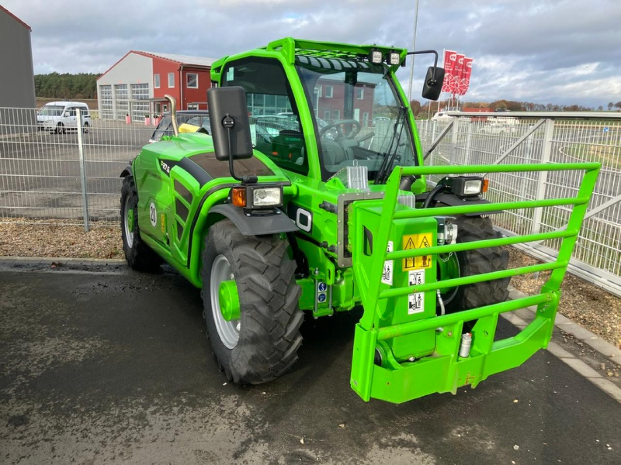 Merlo P27.6PLUS - Stivuitor telescopic: Foto 1 Merlo P27.6PLUS - Stivuitor telescopic: Foto 1