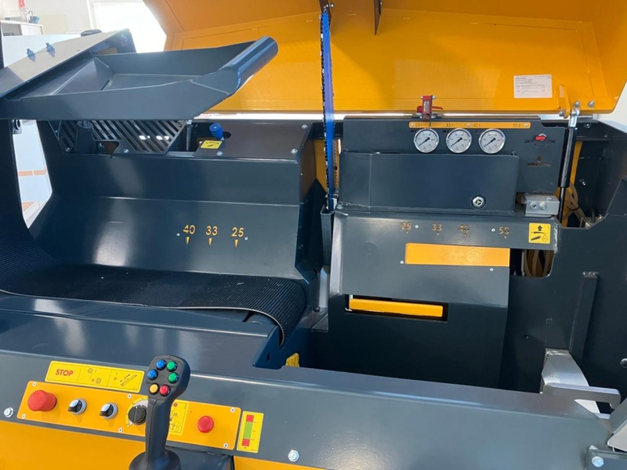 TITAN 43/20CE UNIFOREST - Utilaj forestier: Foto 5 TITAN 43/20CE UNIFOREST - Utilaj forestier: Foto 5