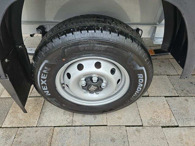 Autoutilitară cu platformă, Autoutilitară cabină dublă FIAT Ducato 140 DOKA Pritsche 2,9 Meter Klima DAB...: Foto 26 Autoutilitară cu platformă, Autoutilitară cabină dublă FIAT Ducato 140 DOKA Pritsche 2,9 Meter Klima DAB...: Foto 26