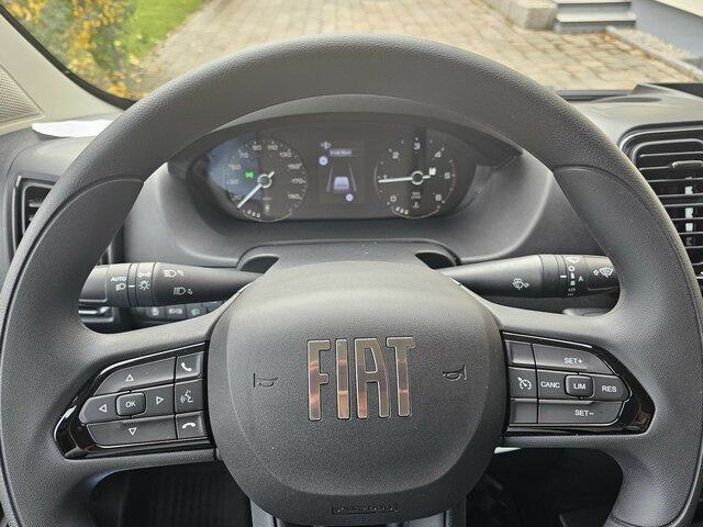 FIAT Ducato 140 DOKA Pritsche 2,9 Meter Klima DAB... - Autoutilitară cu platformă, Autoutilitară cabină dublă: Foto 4 FIAT Ducato 140 DOKA Pritsche 2,9 Meter Klima DAB... - Autoutilitară cu platformă, Autoutilitară cabină dublă: Foto 4