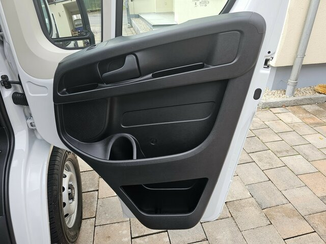 Autoutilitară cu platformă, Autoutilitară cabină dublă FIAT Ducato 140 DOKA Pritsche 2,9 Meter Klima DAB...: Foto 19 Autoutilitară cu platformă, Autoutilitară cabină dublă FIAT Ducato 140 DOKA Pritsche 2,9 Meter Klima DAB...: Foto 19