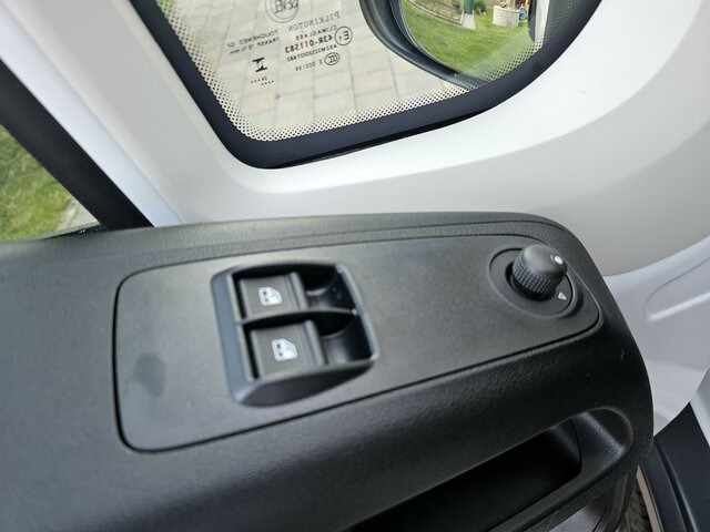 FIAT Ducato MAXI Serie 9.2 2025 DOKA 3-Seitenkiipper... - Camion basculantă: Foto 4 FIAT Ducato MAXI Serie 9.2 2025 DOKA 3-Seitenkiipper... - Camion basculantă: Foto 4