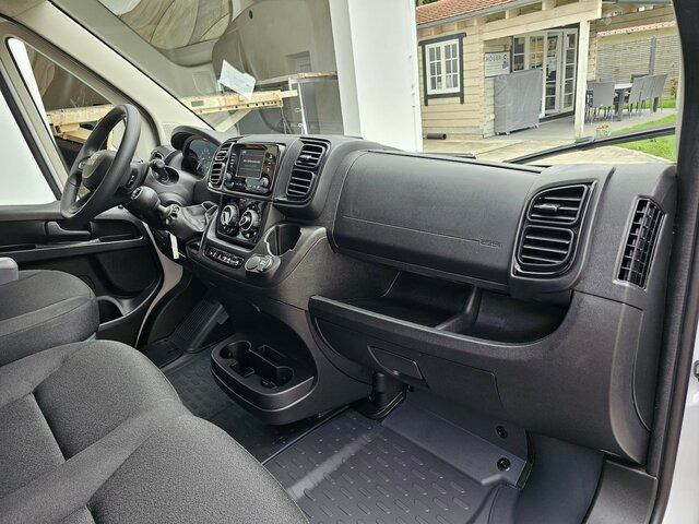Autoutilitară cu platformă FIAT Ducato MAXI Serie10-9.2 2025 Pritsche sofort...: Foto 19 Autoutilitară cu platformă FIAT Ducato MAXI Serie10-9.2 2025 Pritsche sofort...: Foto 19