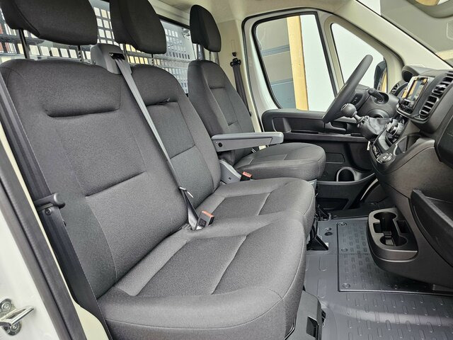 Autoutilitară cu platformă FIAT Ducato MAXI Serie10-9.2 2025 Pritsche sofort...: Foto 15 Autoutilitară cu platformă FIAT Ducato MAXI Serie10-9.2 2025 Pritsche sofort...: Foto 15