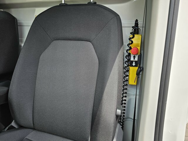 MAN TGE 3.140 Dreiseitenkipper Facelift sofort! - Autoutilitară basculantă: Foto 4 MAN TGE 3.140 Dreiseitenkipper Facelift sofort! - Autoutilitară basculantă: Foto 4