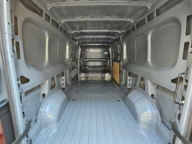 Dubă RENAULT Master L3H2 170 Neues Modell 10'' Navi Kamera: Foto 26
