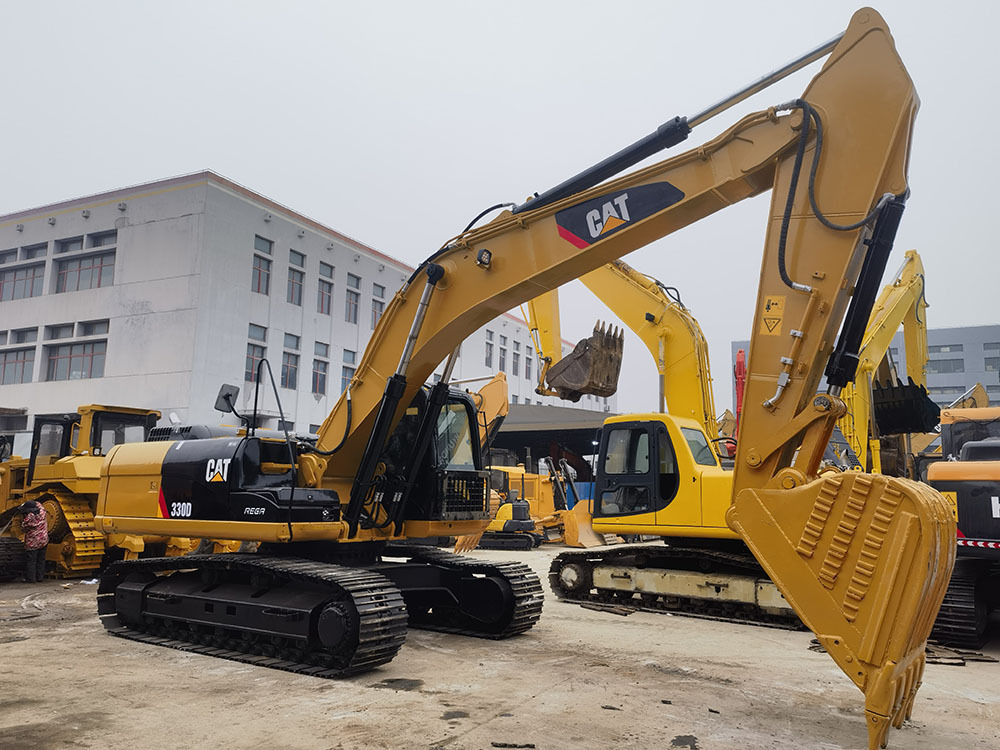 CAT 330D Excavator - Excavator pe şenile: Foto 2 CAT 330D Excavator - Excavator pe şenile: Foto 2