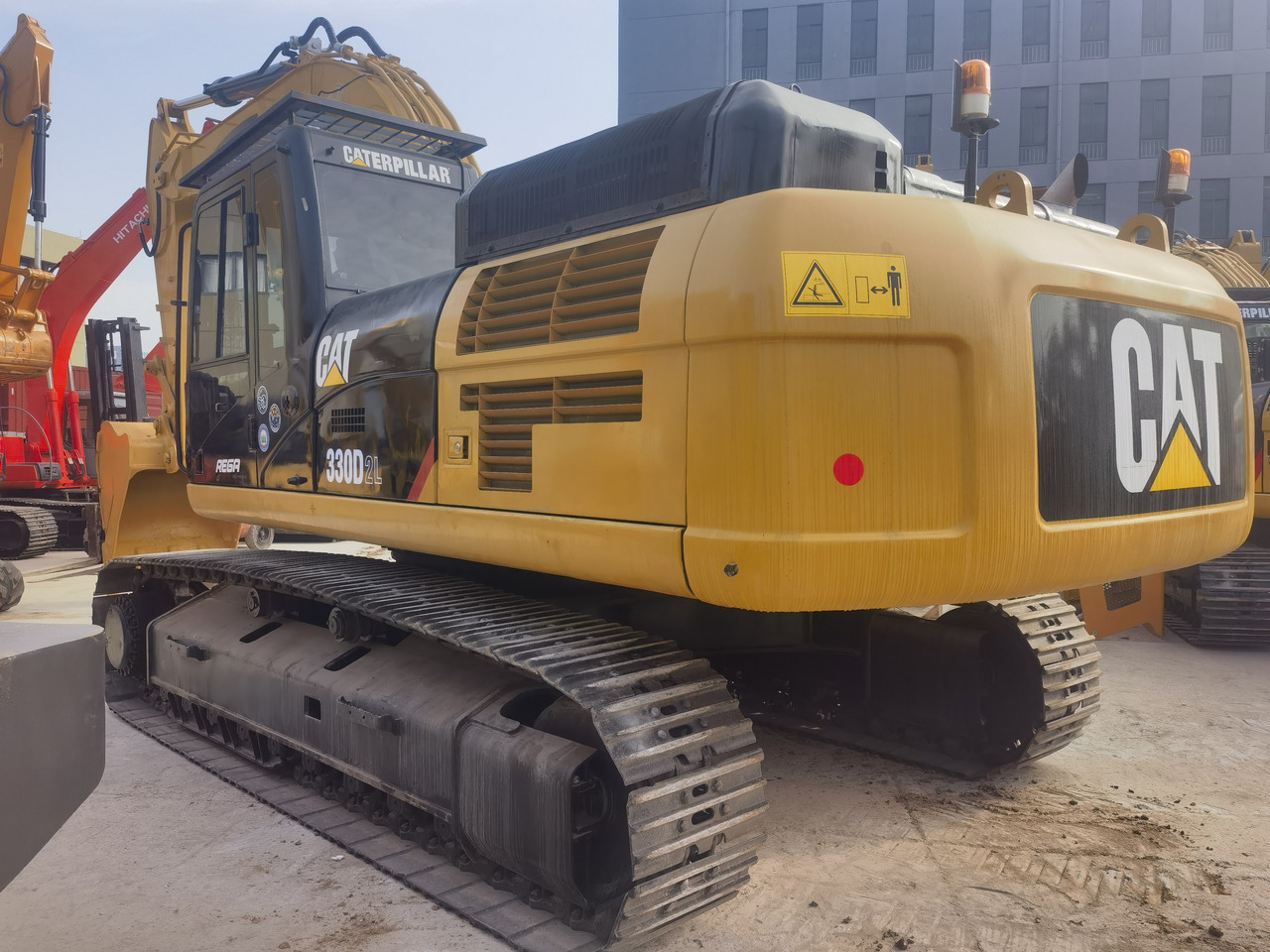 CAT 330D2L Excavator - Excavator pe şenile: Foto 1 CAT 330D2L Excavator - Excavator pe şenile: Foto 1