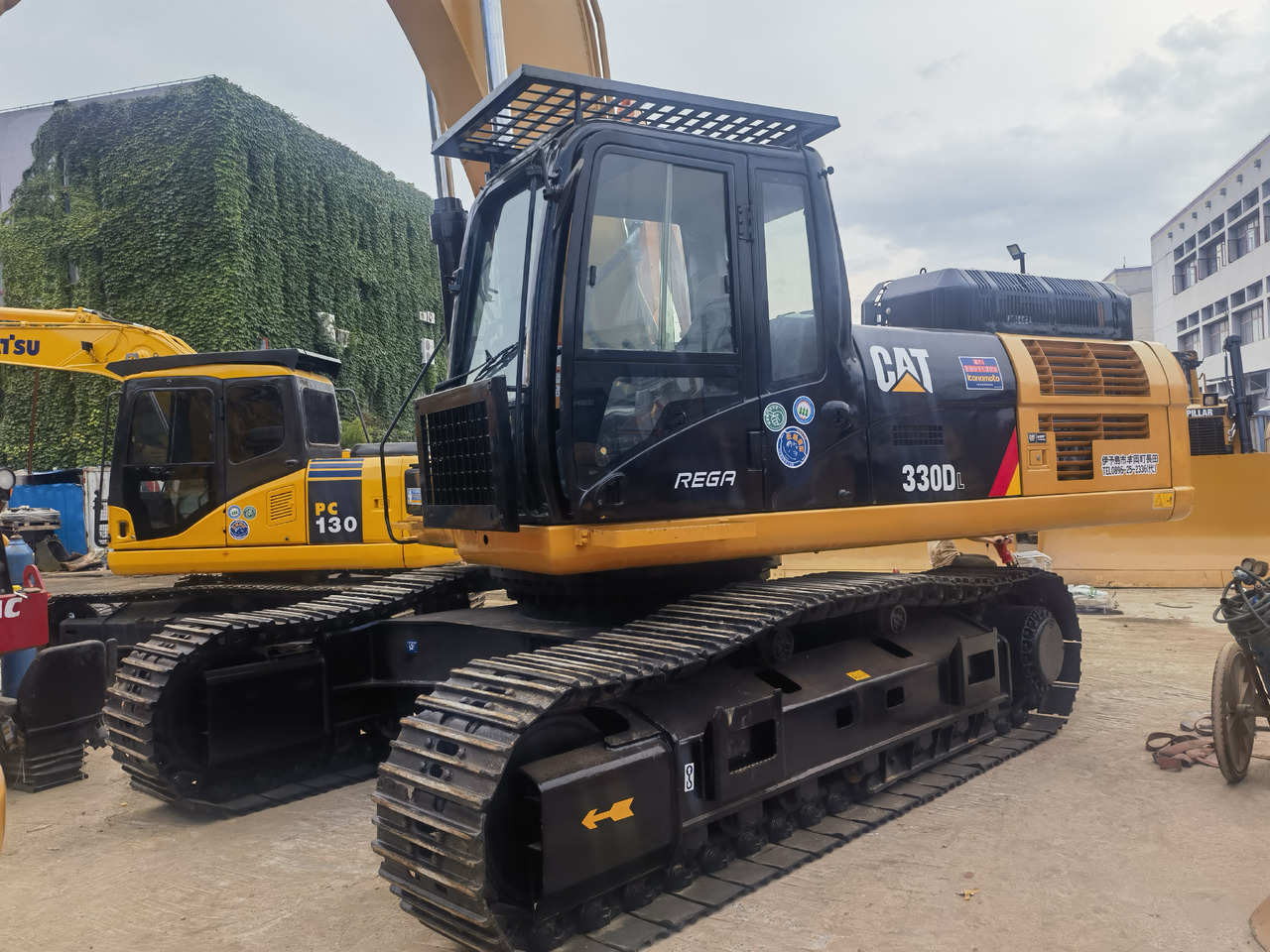 CAT 330DL excavator - Excavator pe şenile: Foto 4 CAT 330DL excavator - Excavator pe şenile: Foto 4