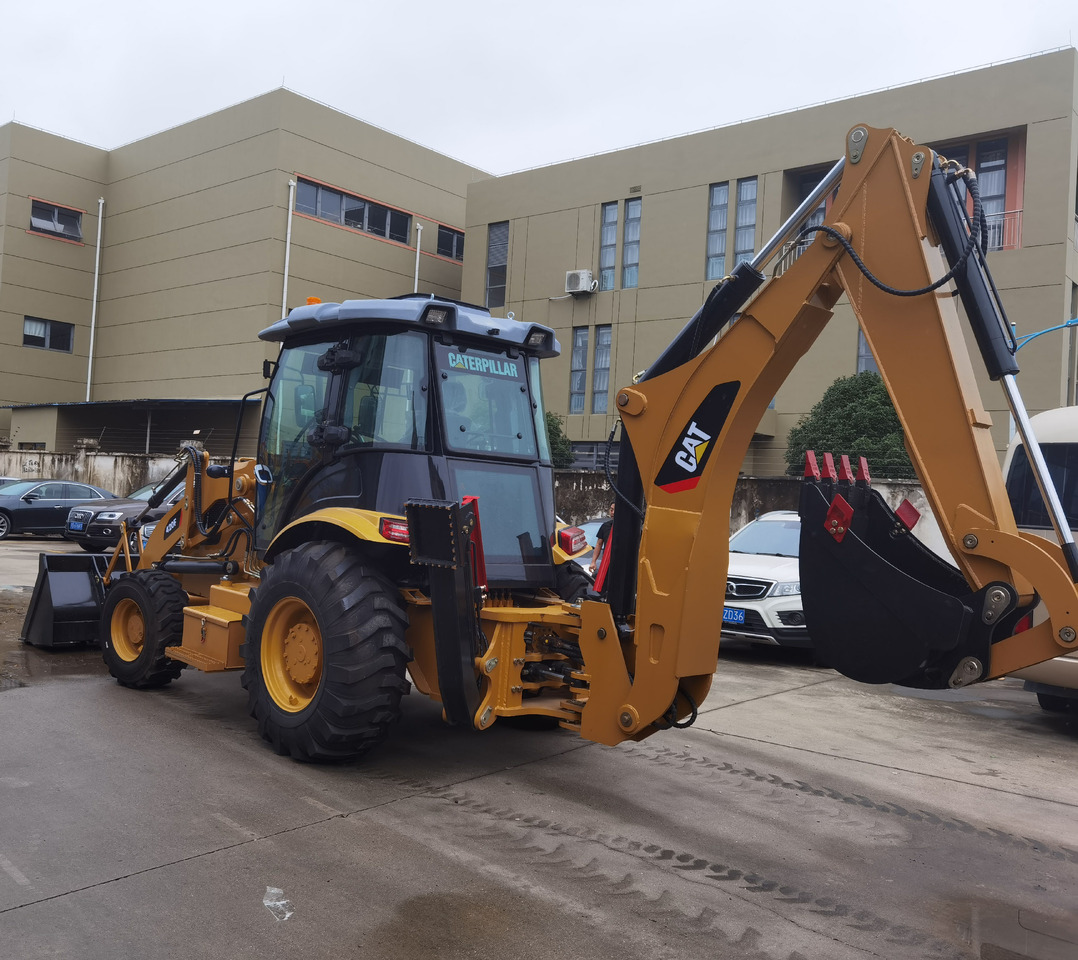 CAT 420F Backhoe Loader - Buldoexcavator: Foto 2 CAT 420F Backhoe Loader - Buldoexcavator: Foto 2