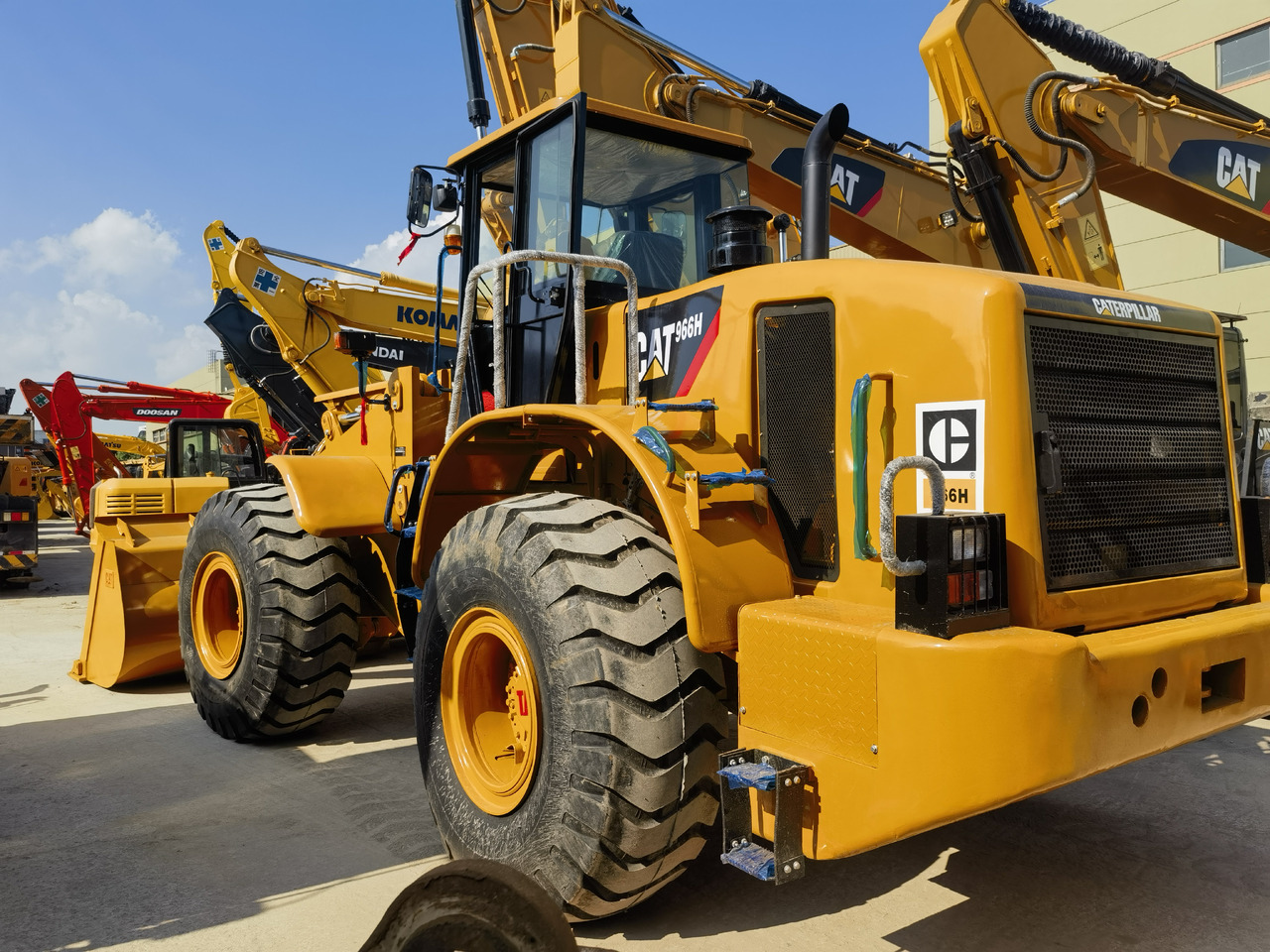 CAT 966H Wheel Loader - Încărcător frontal pe pneuri: Foto 2 CAT 966H Wheel Loader - Încărcător frontal pe pneuri: Foto 2