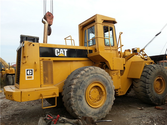 CAT 980F - Încărcător frontal pe pneuri: Foto 1 CAT 980F - Încărcător frontal pe pneuri: Foto 1