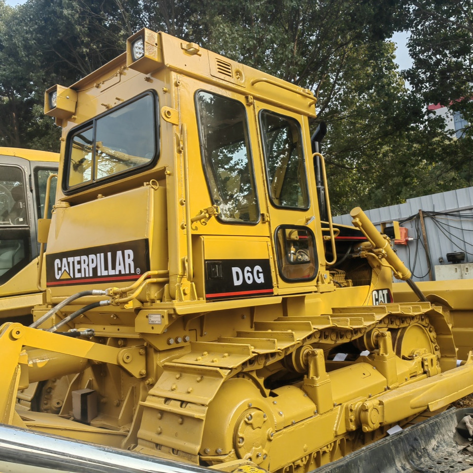 CAT D6G Bulldozer - Buldozer: Foto 2 CAT D6G Bulldozer - Buldozer: Foto 2